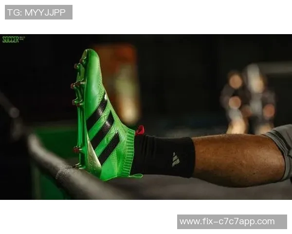 探索adidas足球鞋ace的卓越性能与设计理念助你在球场上尽显风采 探索adidas足球鞋ace的卓越性能与设计理念助你在球场上尽显风采